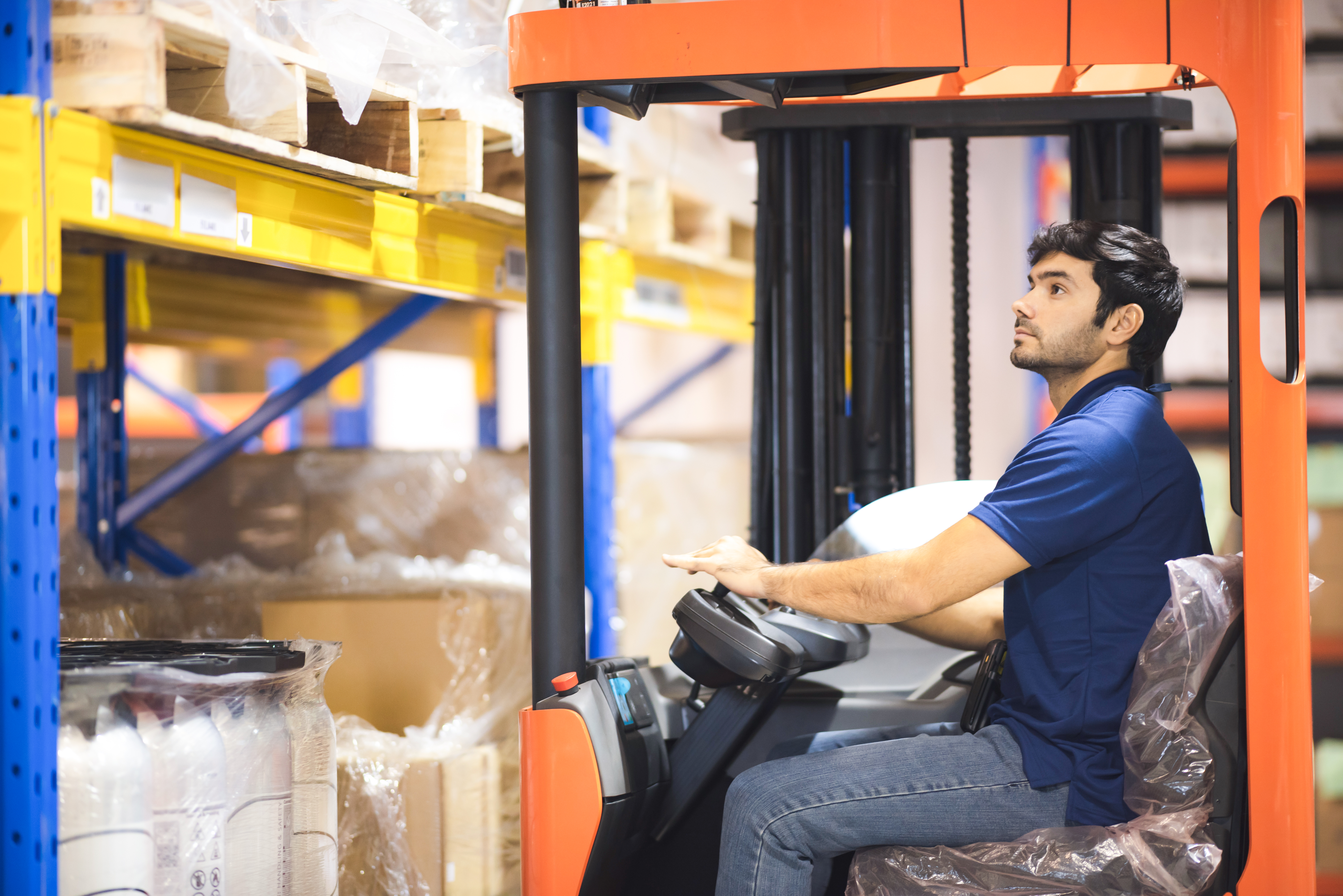 Reachtruck Chauffeur Warehouse 